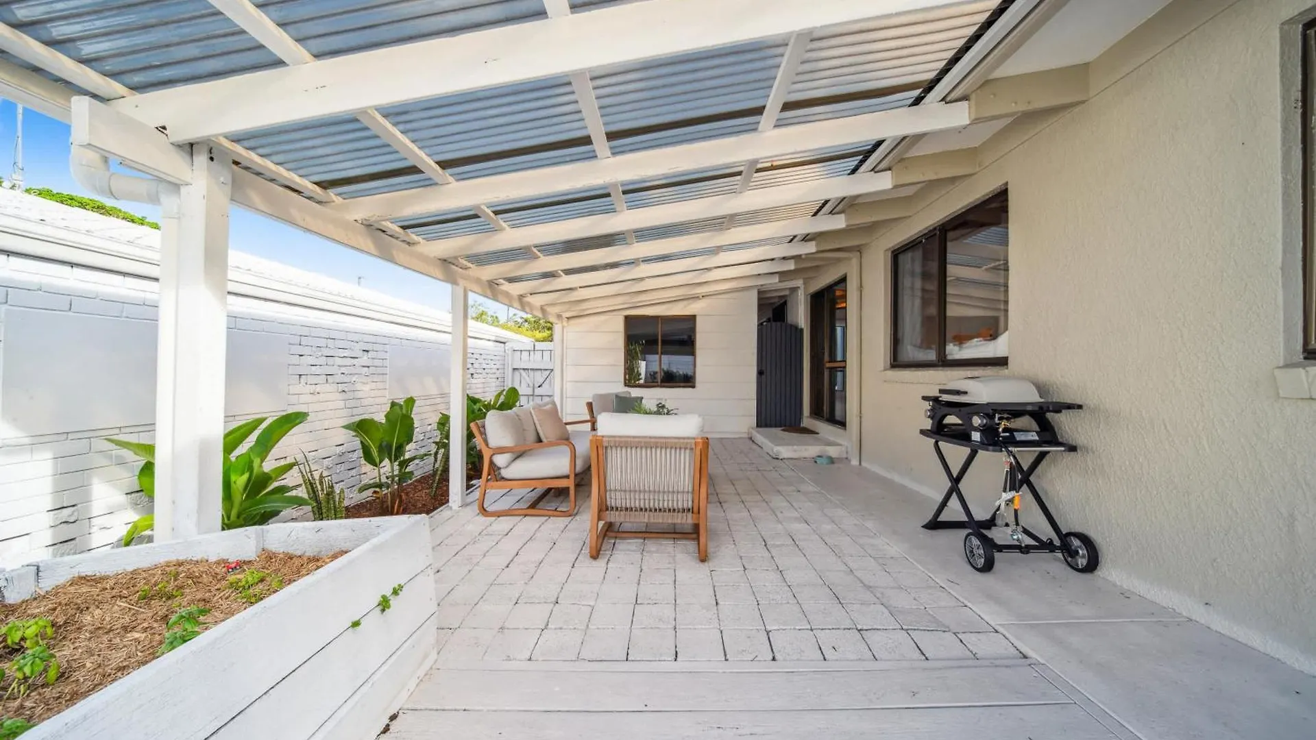 Coastal Comfort: Relax & Recharge In Maroochydore 0*,  Australien