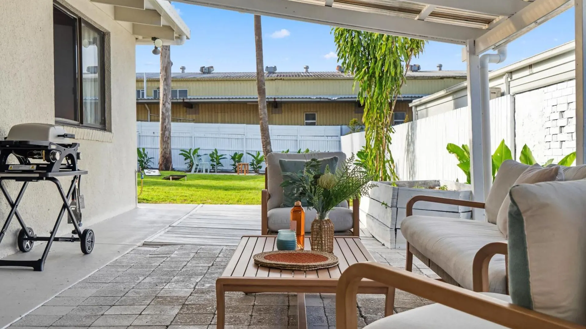 Coastal Comfort: Relax & Recharge In Maroochydore Ferienhaus